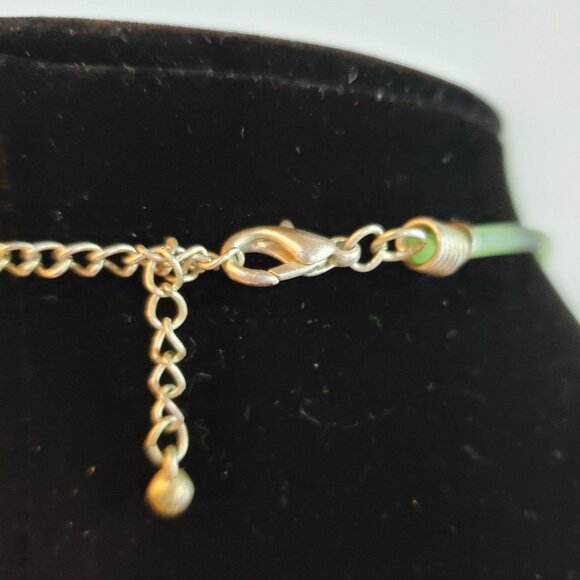 Vintage Square Enamel Pendant Necklace Green Trimmed Silver Fashion Jewelry - Picture 4 of 6